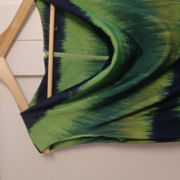 Tahari dress - Picture 3 of 4